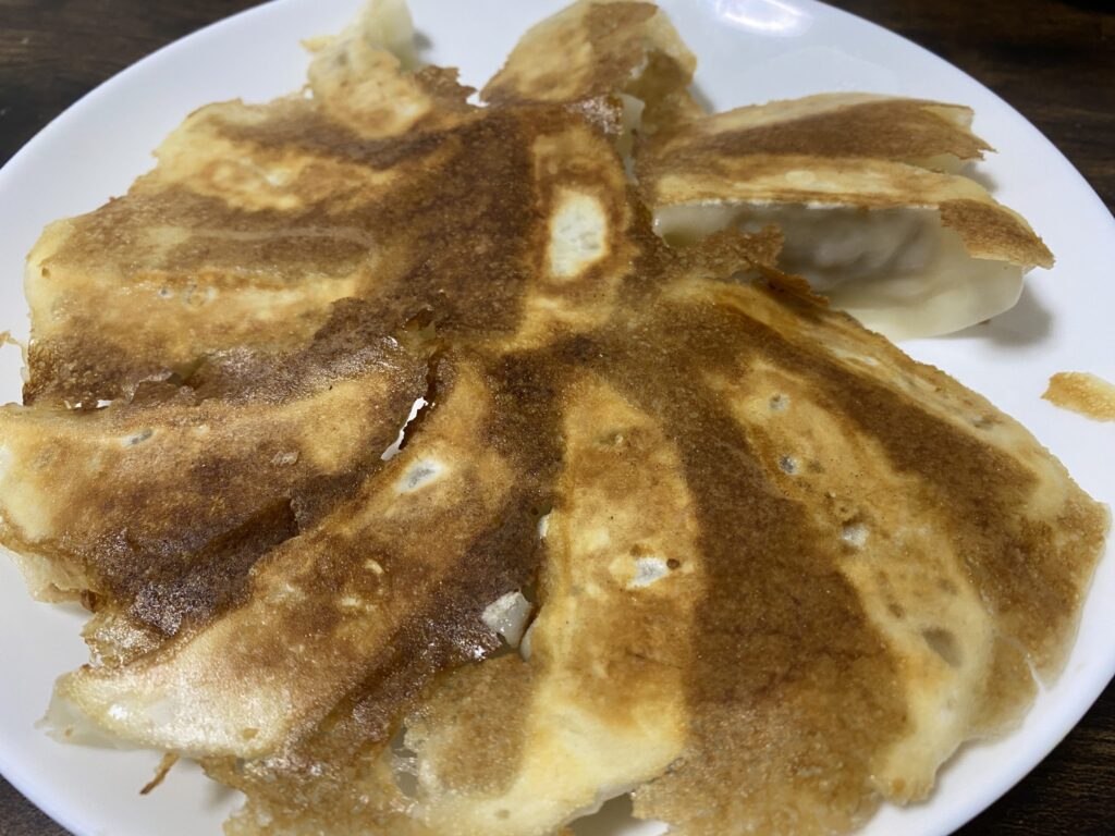 大阪王将　羽根つき餃子焼き上がり