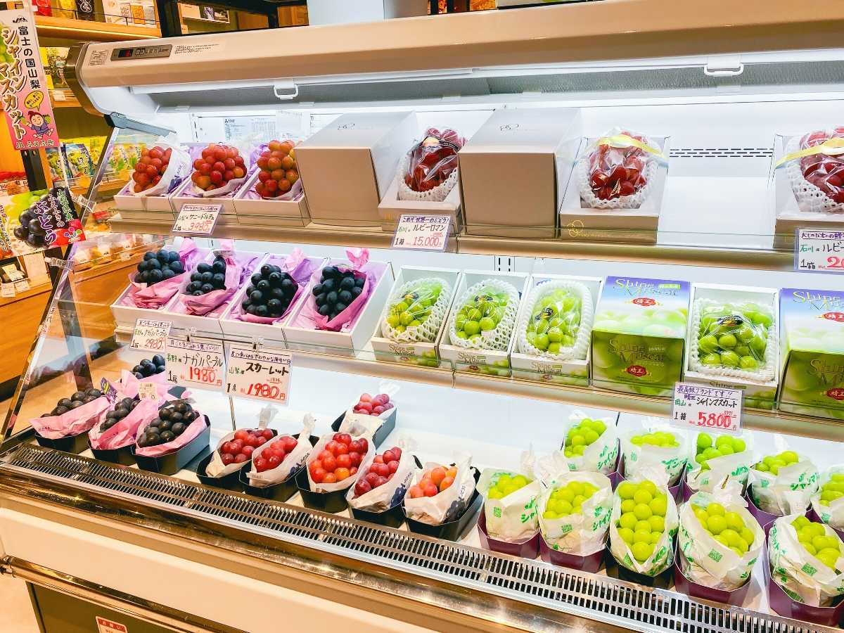 羽田産直館 果物コーナー