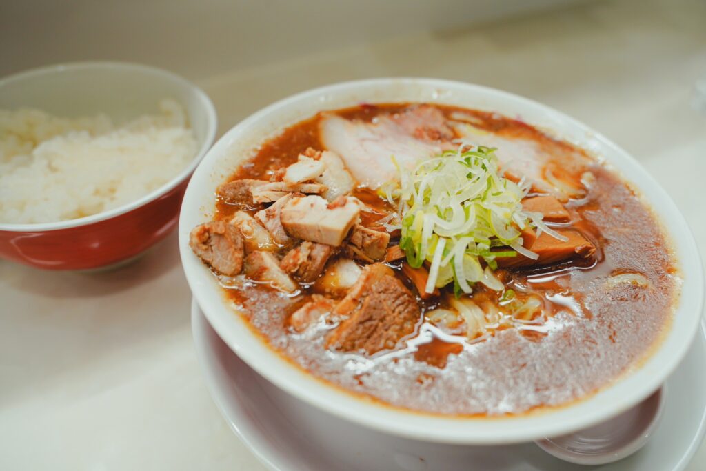 中華そば　きくたに　切り落とし焼豚トッピング＋ライス小