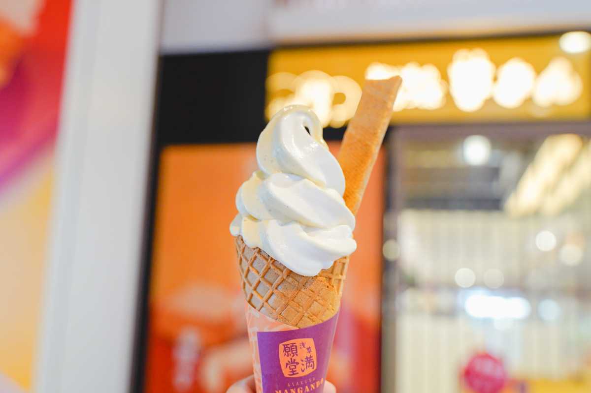 満願堂　焼きいもソフトクリーム