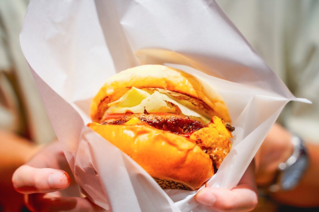 外食　ハンバーガー