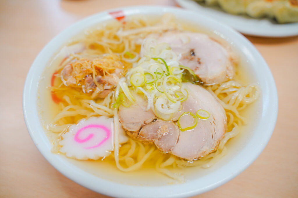 にっ田屋 しょうがラーメン 斜めからのアングル