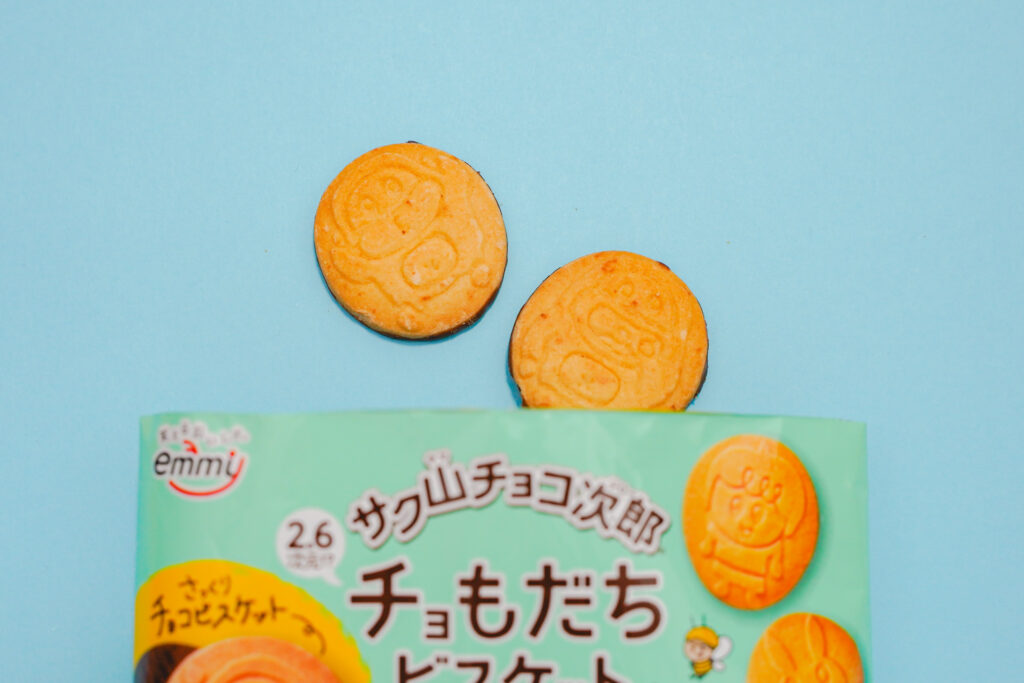 チョもだちビスケット　イラストの入ったビスケット