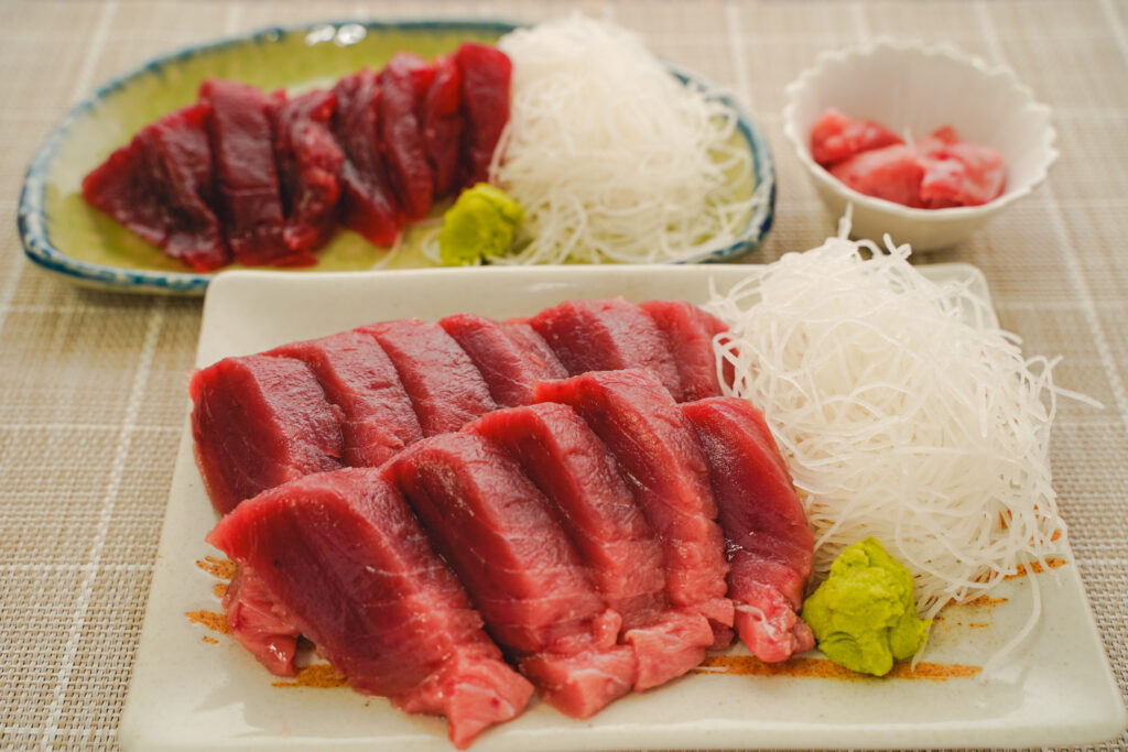 まぐろ魚良 盛り付けてみた
