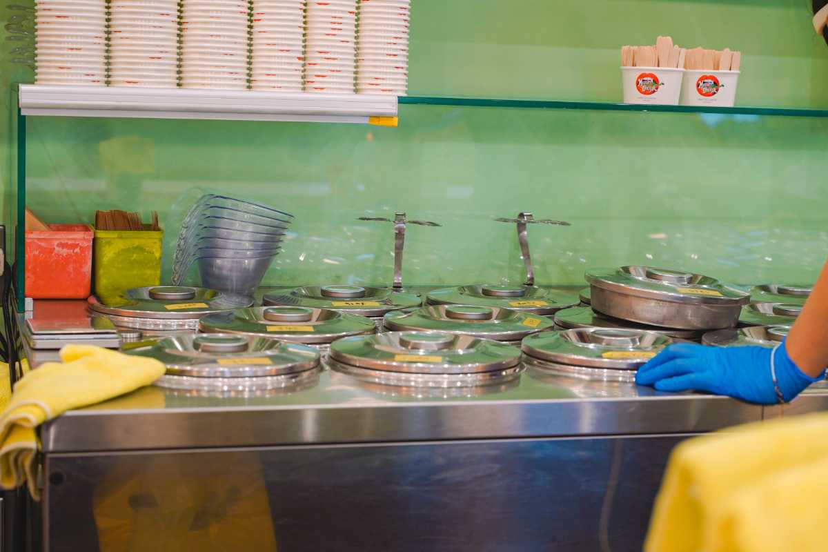 ミリオンダラーアイスクリームパーラー ショーケース