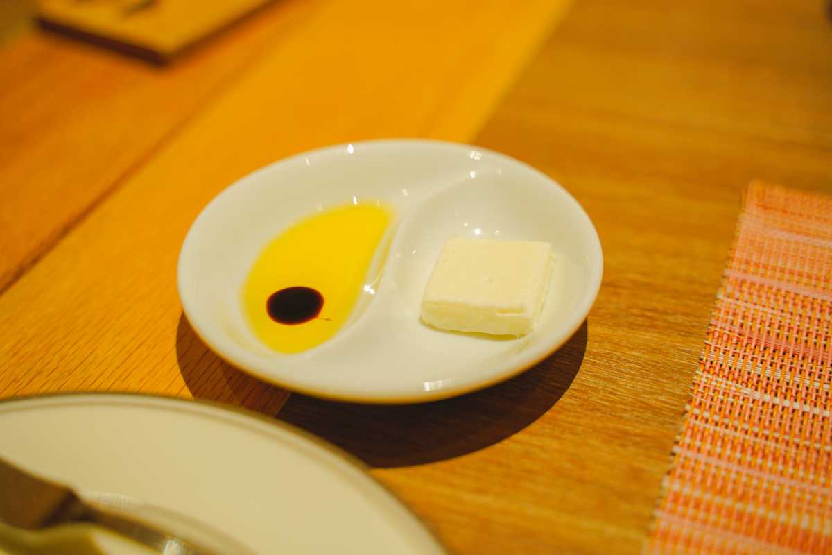 ラビスタ横須賀観音崎テラス　パンに付けるオリーブオイルとバター