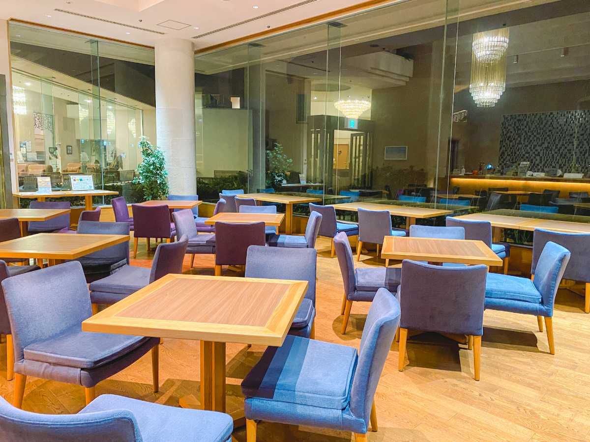 ラビスタ横須賀観音崎テラス　カフェ　ラサラの雰囲気