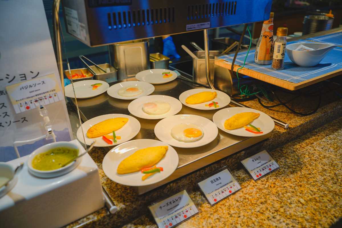 ラビスタ横須賀観音崎テラス　朝食ビュッフェ　オムレツ