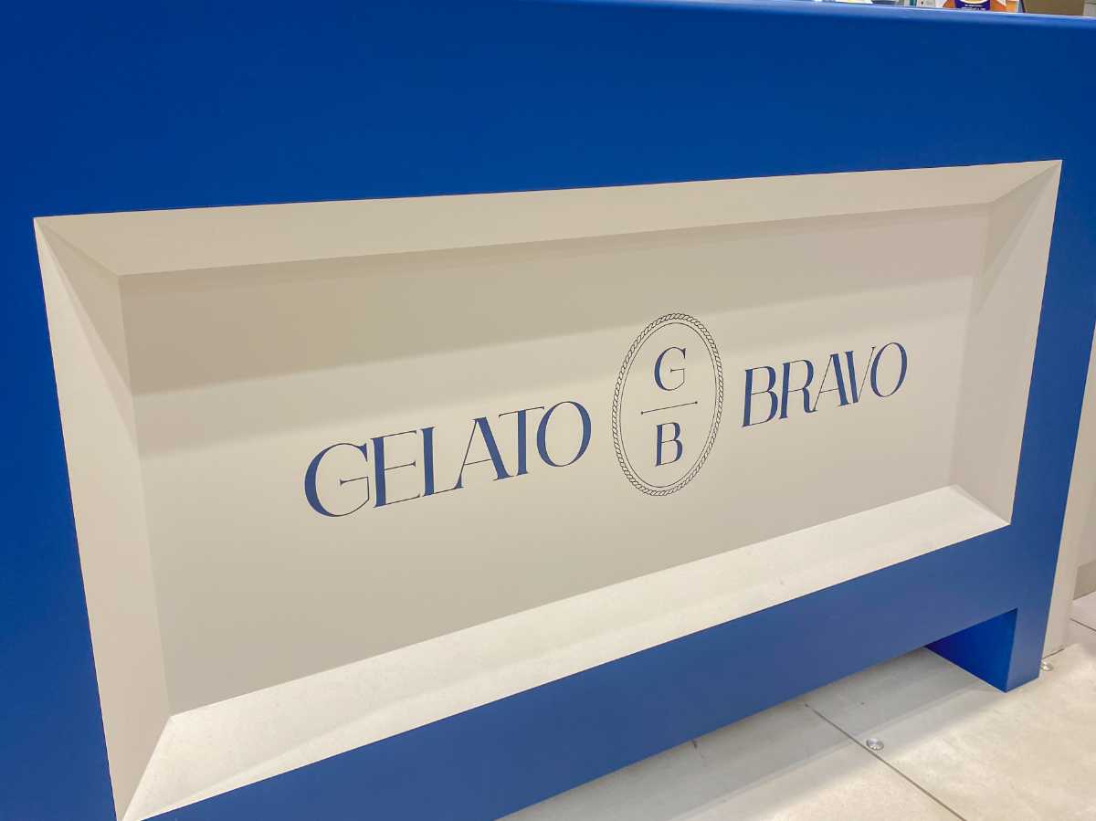 GELATO BRAVO　店名のロゴ