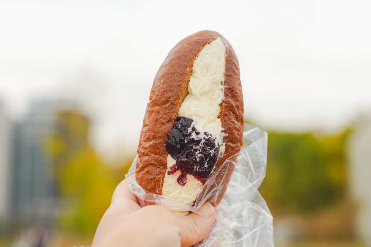 とよしまベーカリー 黒糖パン2