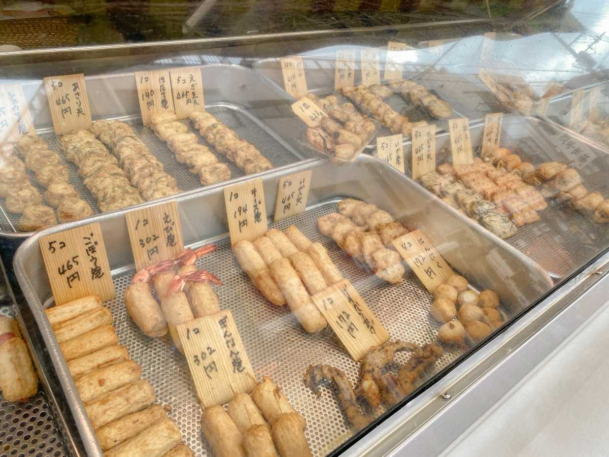 愛川屋蒲鉾店 ショーケース