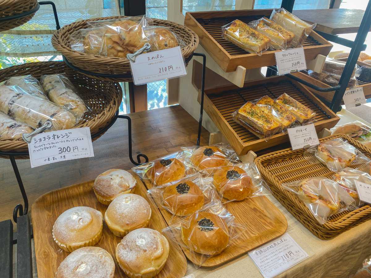 ベーカリーカルテット　店内商品２