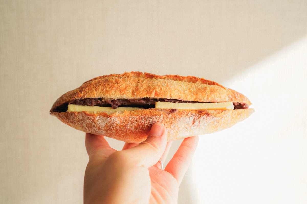 ひよこぱん　あんバターバゲット