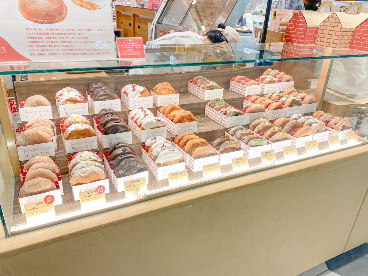 パティスリーストラスブール 生どーなつ陳列棚