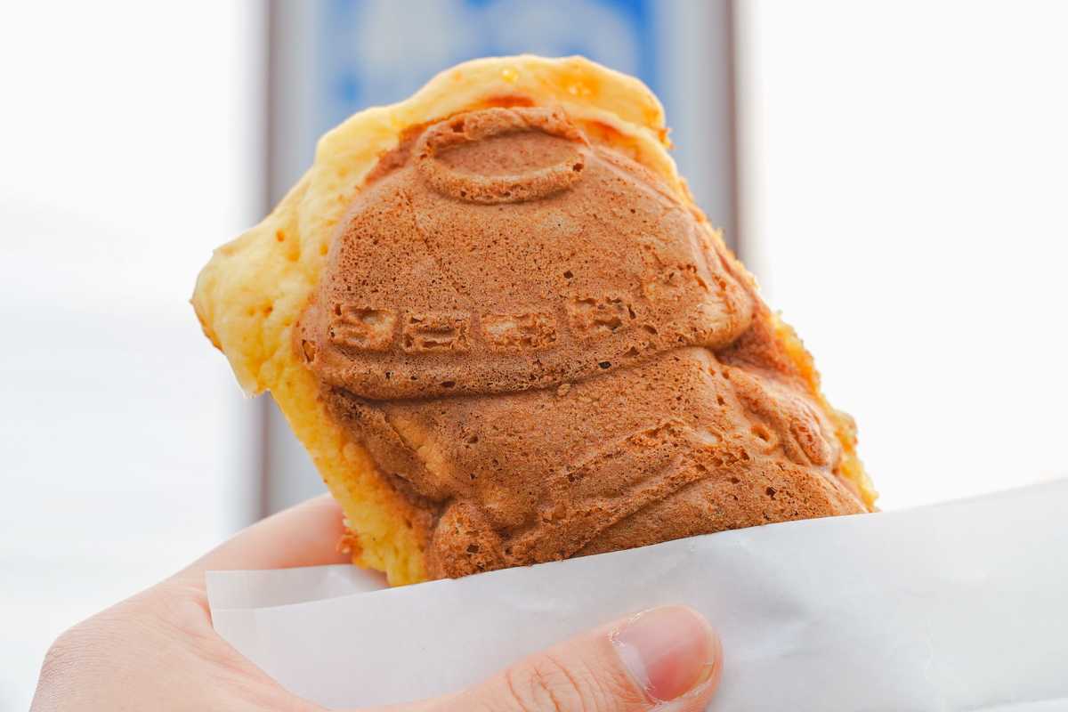 どまんなかたぬま　さのまる焼き　後ろ姿